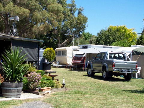 Leongatha Apex Caravan Park - QLD Tourism 1