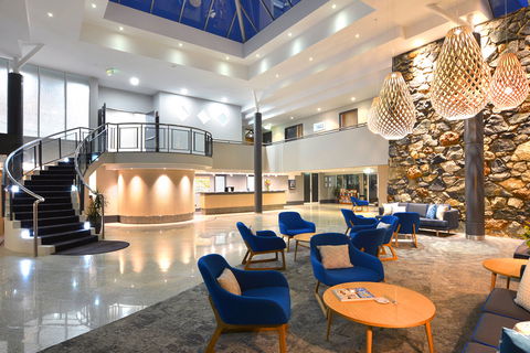 Lighthouse Beach Resort - QLD Tourism 0