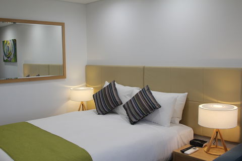 Lighthouse Beach Resort - QLD Tourism 5