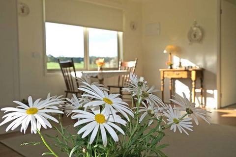 Little Lake Cottage B&B - Queensland Tourism 0