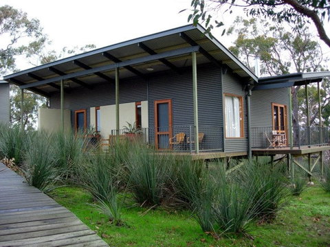 Longview Vineyard - QLD Tourism 1