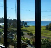 Malua Bay Beach House - Queensland Tourism