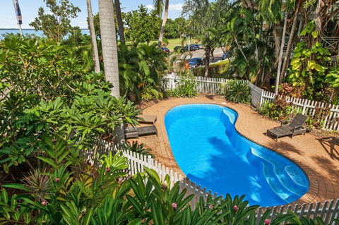 Mandalay Luxury Stay - Queensland Tourism 0