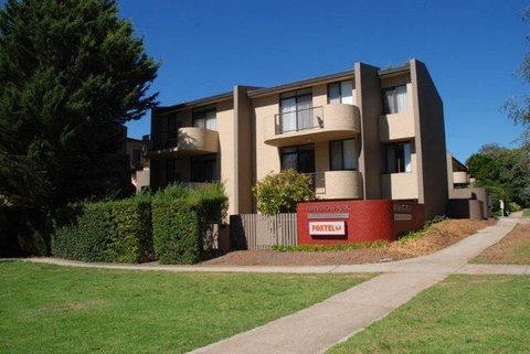 Manuka Park Serviced Apartments - QLD Tourism 0