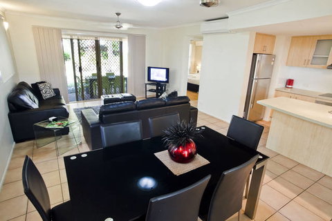 Marlin Cove Resort - QLD Tourism 3