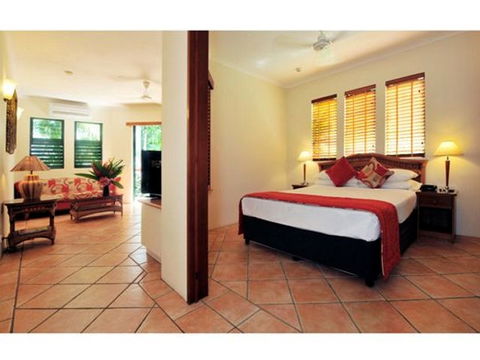 Martinique On Macrossan - QLD Tourism 3
