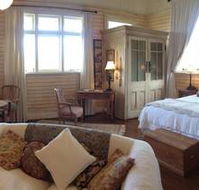 McGowans Boutique Bed  Breakfast - QLD Tourism