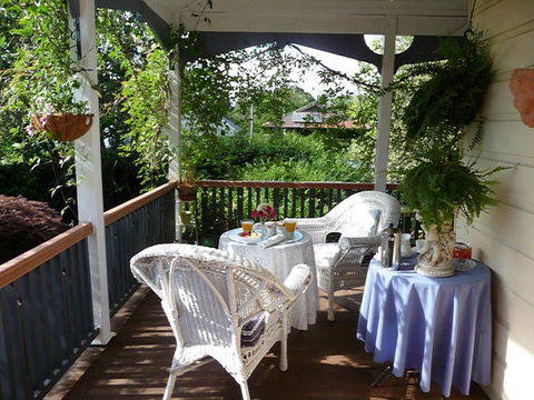 Melba House Boutique Bed & Breakfast - QLD Tourism 0