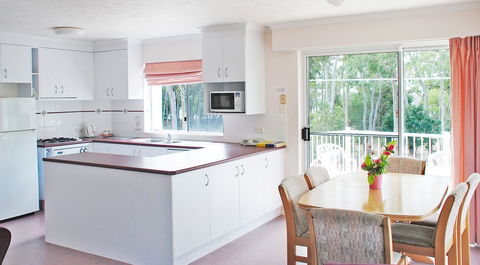 Jade Waters Luxury Apartments - QLD Tourism 0