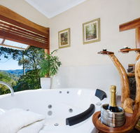 Lillypillys Cottages  Day Spa - Queensland Tourism