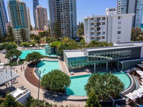 Q1 Resort & Spa - QLD Tourism 13