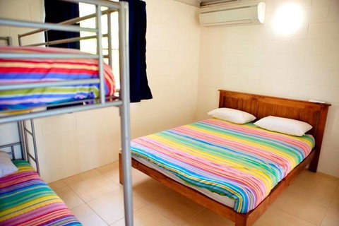 Moore Park Beach Holiday Park - QLD Tourism 1