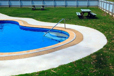 Moore Park Beach Holiday Park - QLD Tourism 0
