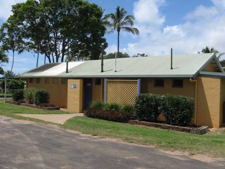 Moore Park Beach Holiday Park - QLD Tourism 5
