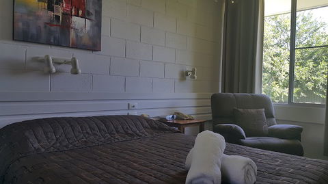 Motel Carnarvon - Queensland Tourism 5