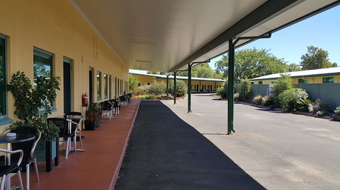 Motel Carnarvon - Queensland Tourism 9