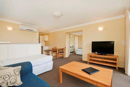 Nagambie Waterfront Motel - Queensland Tourism 7
