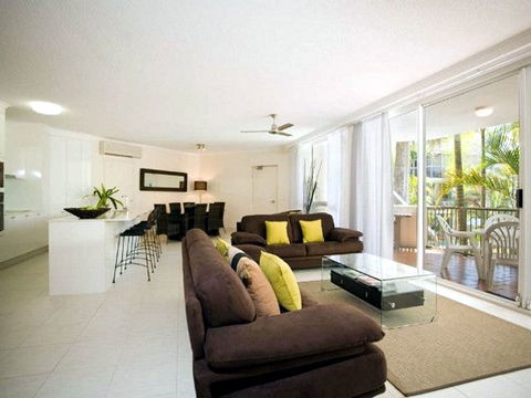 Noosa Tropicana - QLD Tourism 0