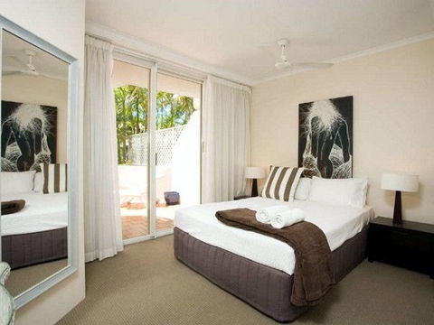 Noosa Tropicana - QLD Tourism 4