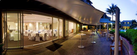 Novotel Cairns Oasis Resort - QLD Tourism 3