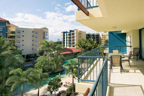 Oaks Seaforth Resort - Queensland Tourism 2