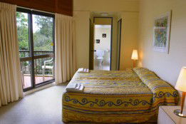 Ocean Breeze Resort - QLD Tourism 1