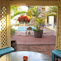 Ocean Park Motel And Holiday Apartments - QLD Tourism 2