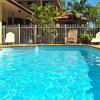 Ocean Park Motel And Holiday Apartments - QLD Tourism 4