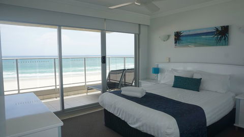 Pacific Surf Absolute Beachfront Apartments - QLD Tourism 5