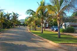 Palm Grove Caravan Resort - QLD Tourism 4