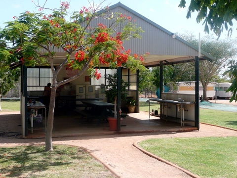 Palm Grove Caravan Resort - QLD Tourism 2