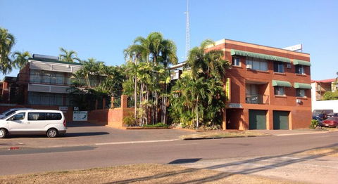 Palms Motel - QLD Tourism 0