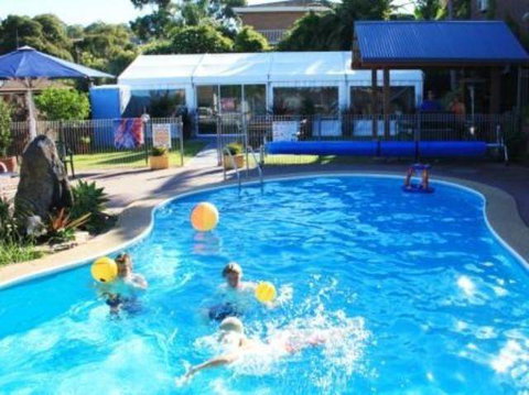 Pelican Motor Inn - QLD Tourism 0