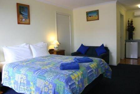 Pelican Motor Inn - QLD Tourism 6