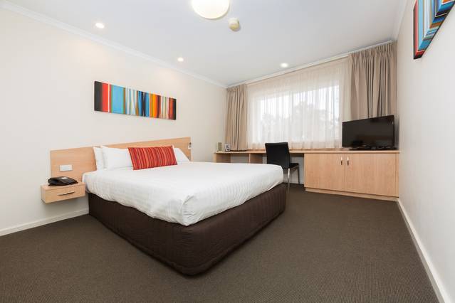 Canberra ACT QLD Tourism