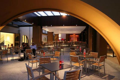 Quality Hotel Mermaid Waters - QLD Tourism 2