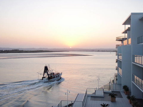 Ramada Hotel & Suites Ballina Byron - QLD Tourism 0