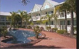 Reef Adventureland Motor Inn - QLD Tourism 0