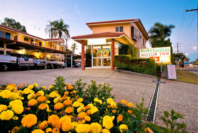 Rocky Gardens Motor Inn - QLD Tourism 0