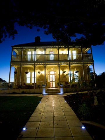 Rose-Eden House - Queensland Tourism 1