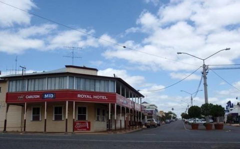 Royal Hotel Mundubbera - QLD Tourism 1