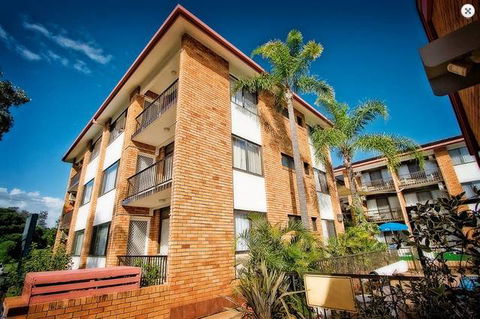 Sandcastles Holiday Apartments - Queensland Tourism 7