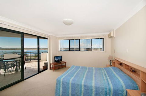 Sandcastles On The Broadwater - Queensland Tourism 0