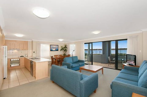 Sandcastles On The Broadwater - Queensland Tourism 1