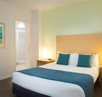 Sandy Point Beach Resort - QLD Tourism