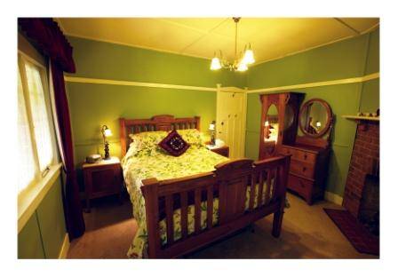 Shelton-Lea Bed & Breakfast - QLD Tourism 0