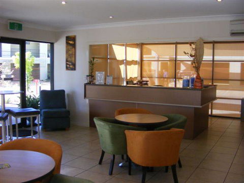 Spinifex Motel - Queensland Tourism 3