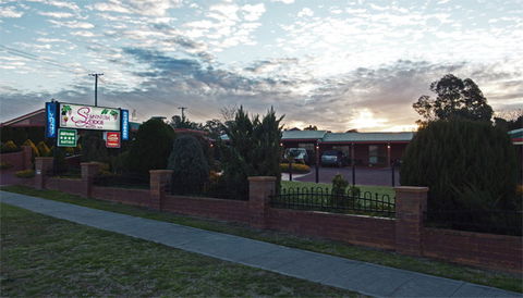 Stannum Lodge Motor Inn - QLD Tourism 0