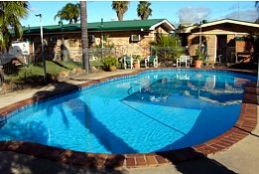 Starline Motor Inn - QLD Tourism 0