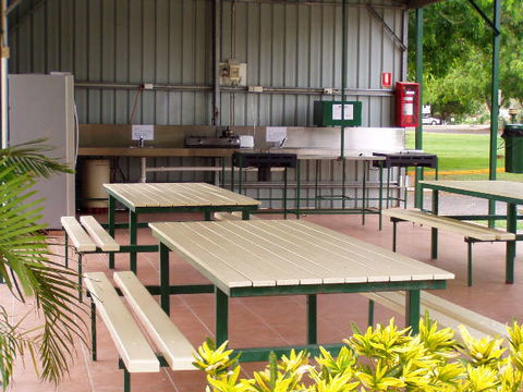 Sunset Top Tourist Park - QLD Tourism 0
